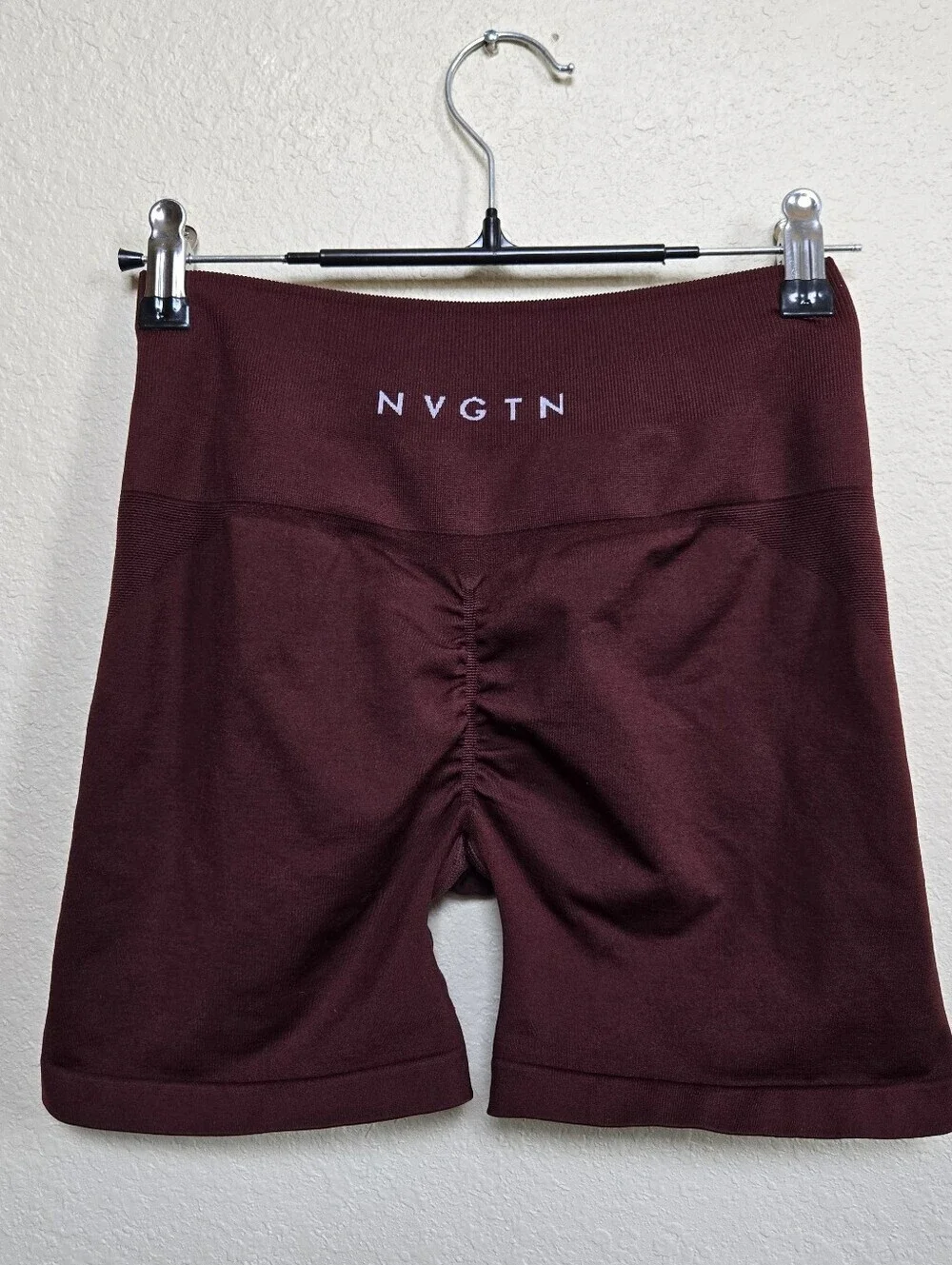 nvgtn maroon scrunch shorts S